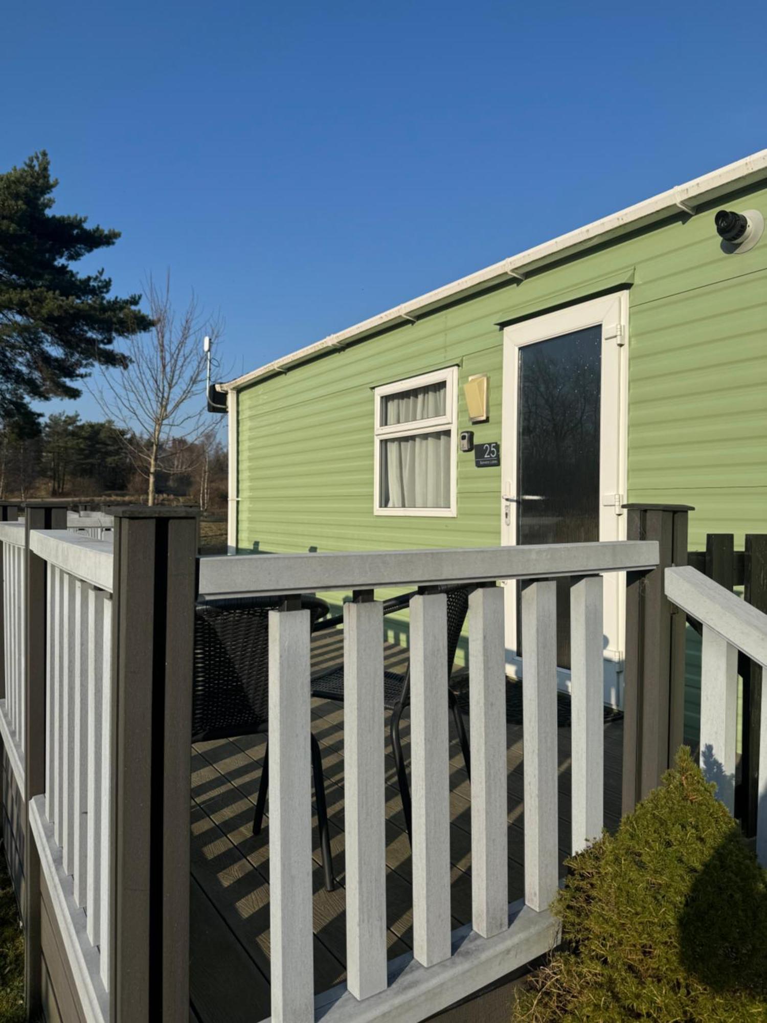 2 Bedroom Lakeview Lodge - Ensuite & Balcony Deck Carnforth Exteriör bild